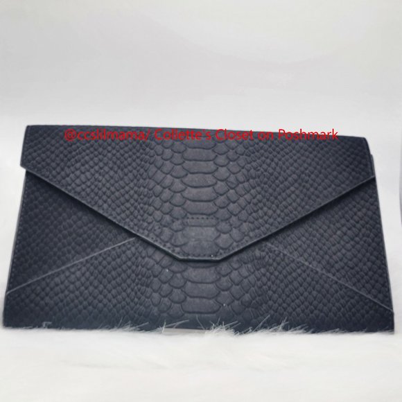 EUC - Old Navy Black Croc-embossed Evening Bag with Goldtone Chain Link Strap - Picture 1 of 9